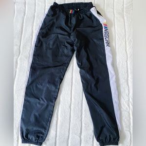 Windbreaker joggers | F21